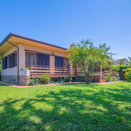 Holiday Home Donatella By Interhome Marina di Pietrasanta Buitenkant foto